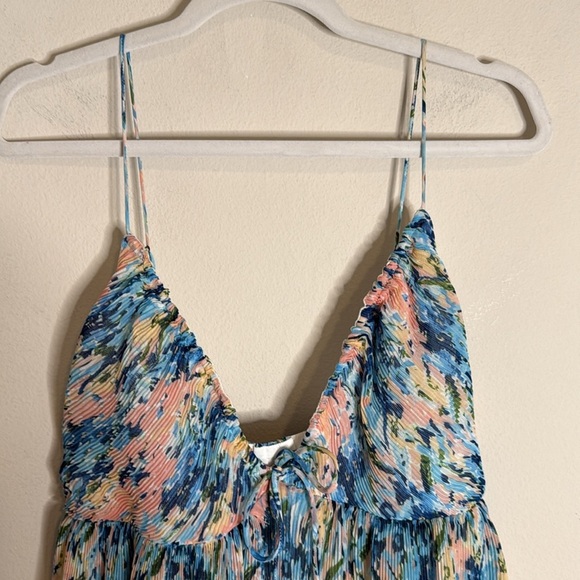 NWT Abercrombie & Fitch Vibrant Printed Crinkle Pleated Mini Dress Large - Picture 3 of 7